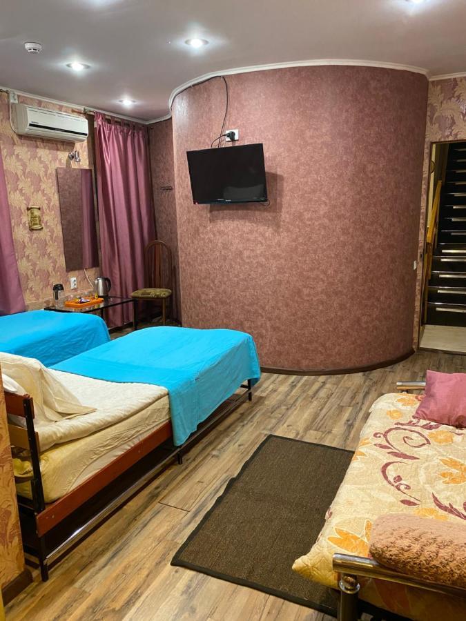 Yellow Unlimited Hotel 4 Kharkiv Extérieur photo