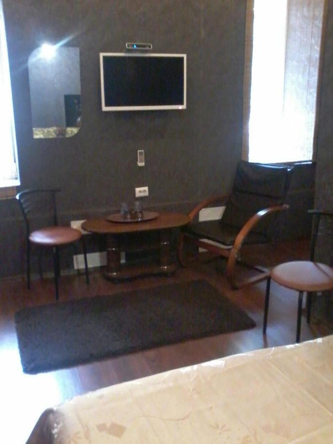 Yellow Unlimited Hotel 4 Kharkiv Extérieur photo