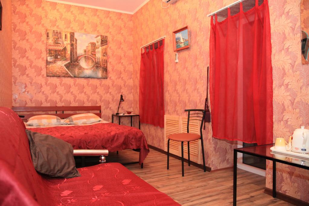 Yellow Unlimited Hotel 4 Kharkiv Extérieur photo