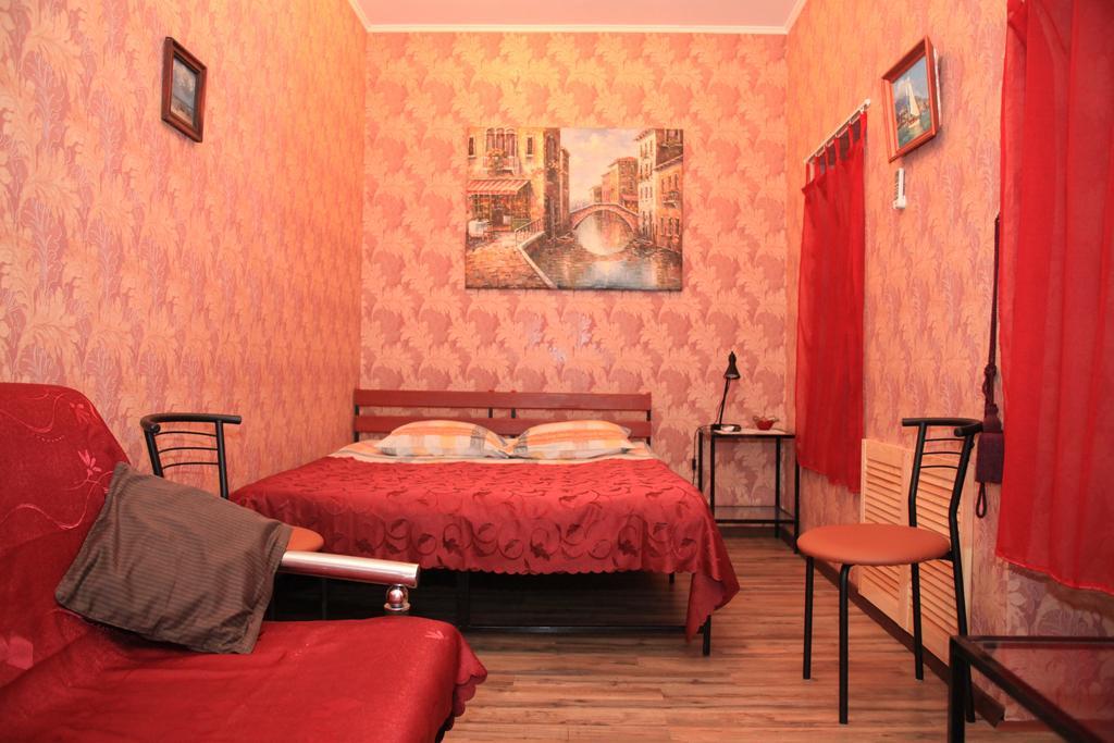 Yellow Unlimited Hotel 4 Kharkiv Extérieur photo